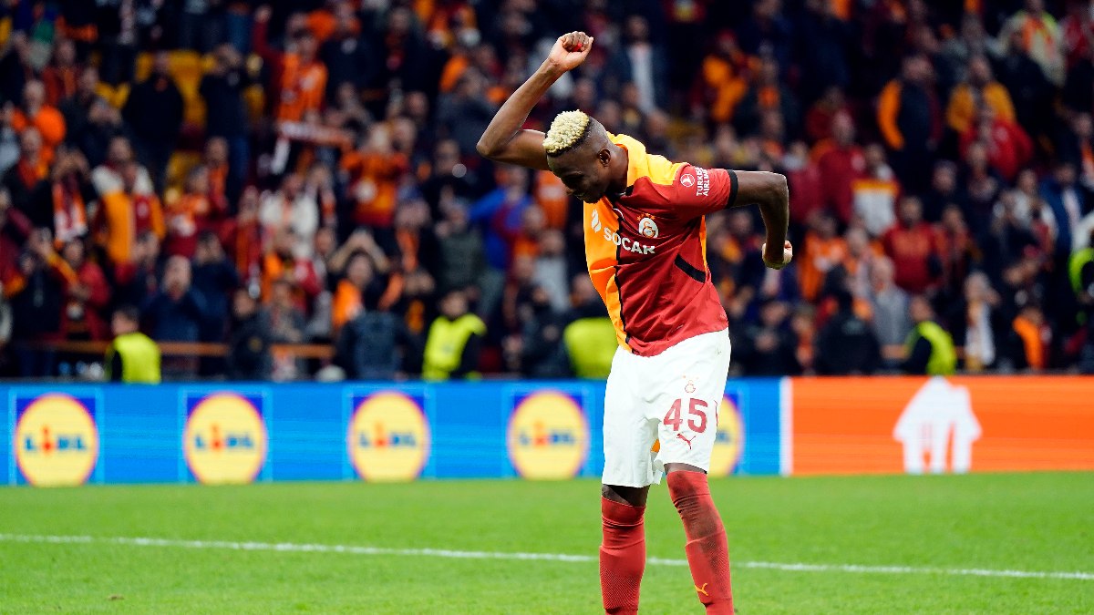 Galatasaray’da maç sonu 3’lüsü Victor Osimhen’den