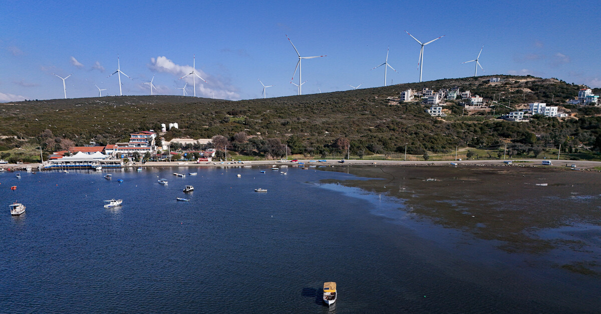 İzmir’de dehşet! Bebeğini denize attı!