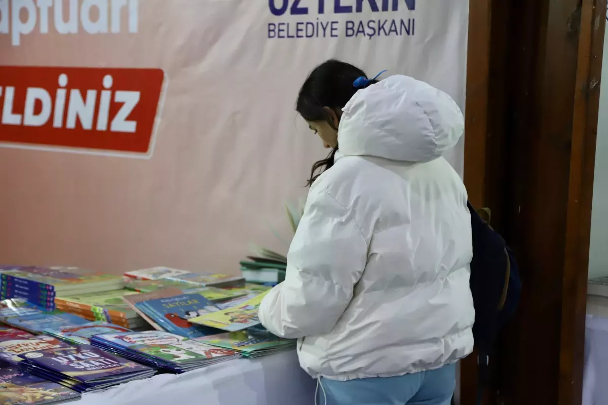 Kağıthane’de Kitap Fuarı Başladı